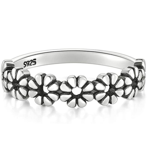 925 Sterling Silver Daisy Flower Ring - Picture 1 of 8